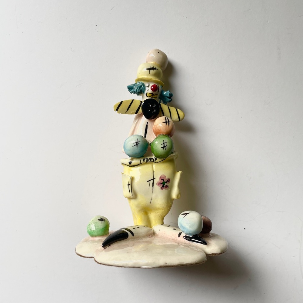 70’s Vintage Circus Clown Figurine Juggling Balls Hand Painted Whimsical Kitsch